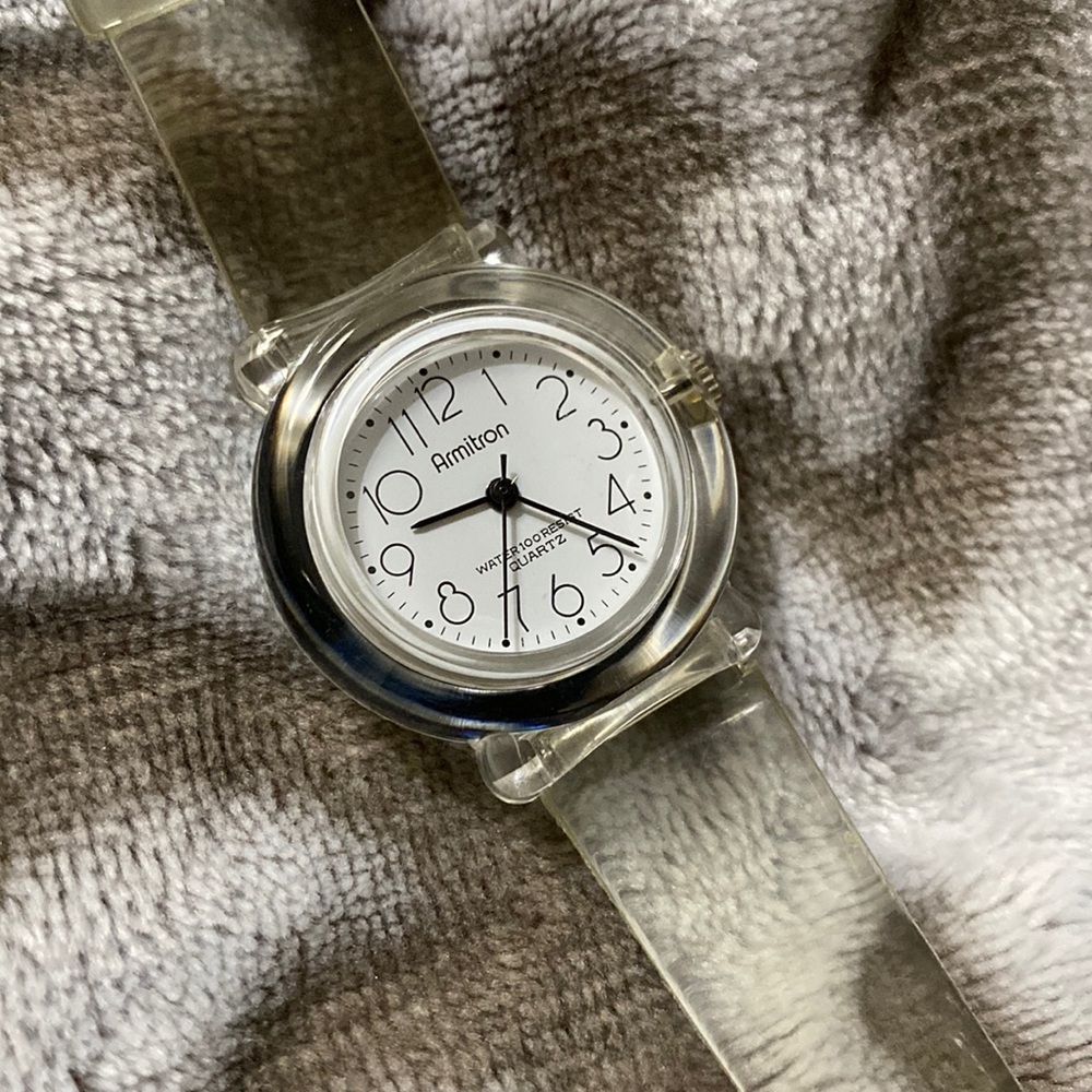 Amitron Quartz watch with clear rubber band